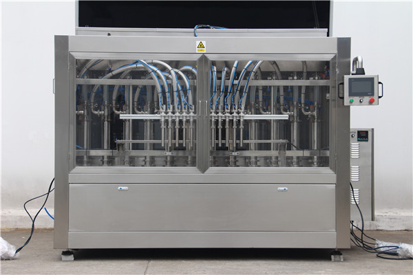 Stroj za automatsko punjenje šampona u bočicu velike količine