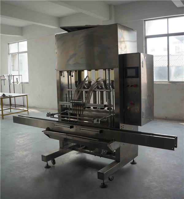 Stroj za punjenje boca esencijalnog ulja